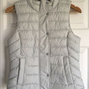 Gap vest